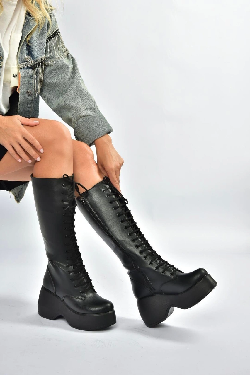 Fox Shoes V965307009 Siyah Dolgu Tabanlı Kadın Postal Çizme Siyah