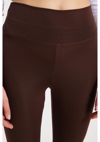 Tudors Kadın Slim Fit Dar Kesim Scuba Kumaş Beli Lastikli Kahverengi Tayt-42440 Kahverengi