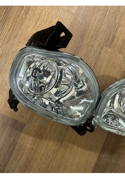 Hyundai Avensis Sağ Sol Sis Lambası 2003-2005