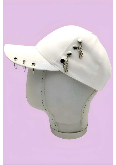 Tezzgelsin Unisex Arkadan Ayarlanabilir K Pop Tasarım Piercing Kep Şapka Beyaz