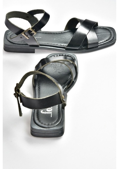 Fox Shoes Siyah Hakiki Deri Çapraz Bantlı Günlük Kadın Sandalet (539485616)