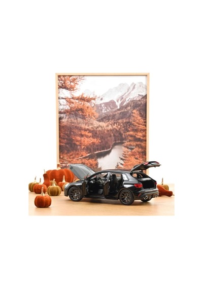 Norev 188388 1/18 Audi Rs 3 2025 Myth Black