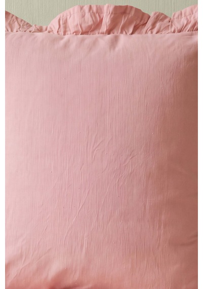 Pembe Fırfırlı Dekoratif Kırlent Kılıfı