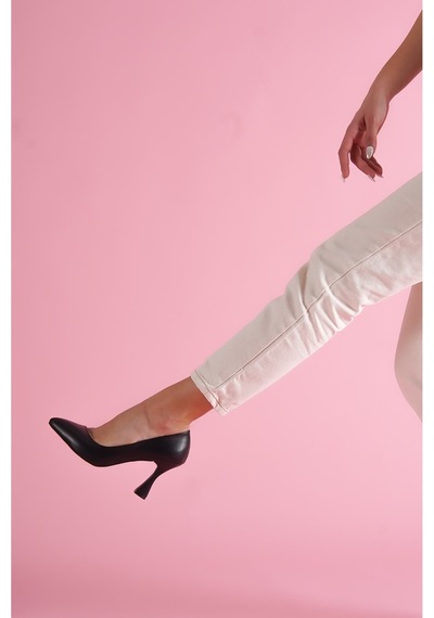 Divolya Violet Siyah Burnu Şeffaf Detaylı Günlük Kullanım Stiletto