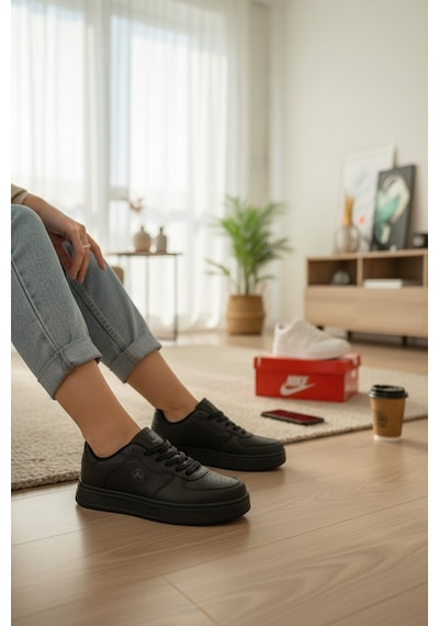 Enoch Kadın Spor Ayakkabı Amblem Detaylı Ve Ortopedik Düz Tabanlı Casual Sneaker Siyah