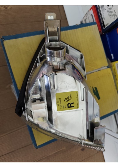 Mercedes R129 Sinyal Sağ Marelli 711315106917 A1298261043 Sinyal