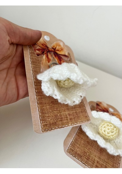 El Örgüsü İnci Detaylı Midye Anahtarlık/nişan Ve Nikah Hatırası 10'u Paket Beyaz