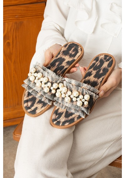 Dabab Shoes Mınoa Kadın İnci Detaylı Hasır Dokulu Animal Desenli Leopar Düz Terlik Çok Renkli Dabab Shoes Mınoa Kadın İnci Detaylı Hasır Dokulu Animal Desenli Leopar Düz Terlik Çok Renkli