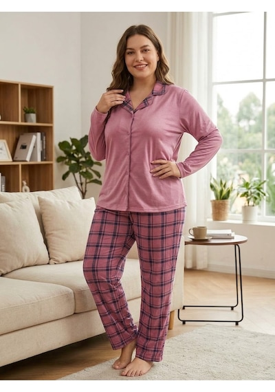 Büyük Beden Boydan Düğmeli Likralı Yumuşak Tuşeli Kadife Kumaş Pijama Takımı Pudra