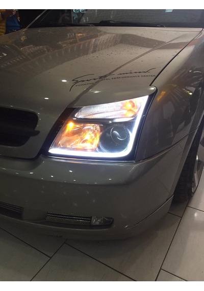 Opel Vectra C1 Far Kaşı Plastik