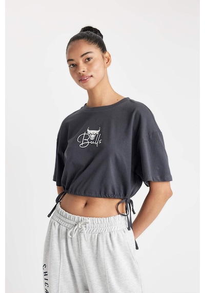DeFactoFit NBA Chicago Bulls Bisiklet Yaka Kısa Kollu Tişört C6311AX24HSAR231