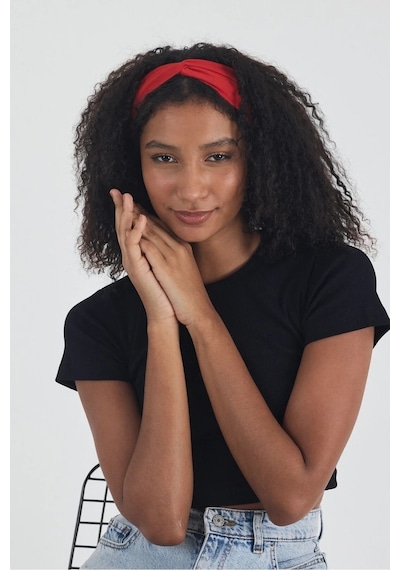 Butikgiz Siyah Kısa Kol Bisiklet Yaka Vücuda Oturan Kaşkorse Crop + Bandana Set %100 Pamumklu, Esnek Rahat Siyah-Kırmızı