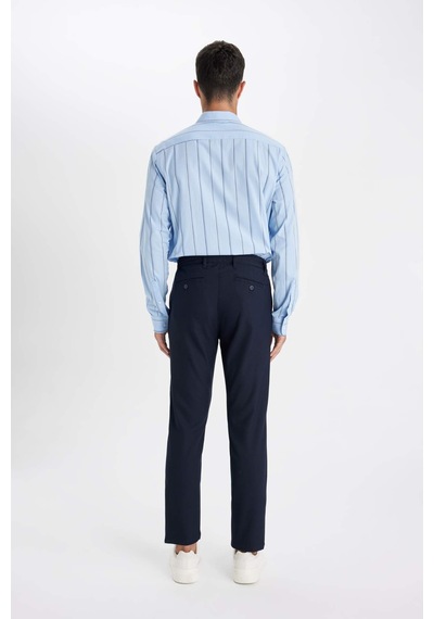 Defacto Çapraz Dokuma Chino Kumaş Pantolon Slim Fit Dar Kesim Dar Paça Basic Düz Cepli B2091AX23AU Lacivert