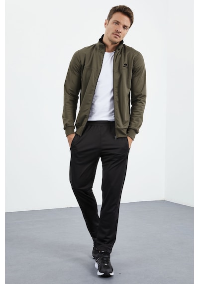 Tommy Life Camel - Siyah Dik Yaka Fermuarlı Standart Kalıp Klasik Paça Erkek Eşofman Takımı - 85162 Kahverengi - Siyah Tommy Life Camel - Siyah Dik Yaka Fermuarlı Standart Kalıp Klasik Paça Erkek Eşofman Takımı - 85162 Kahverengi - Siyah