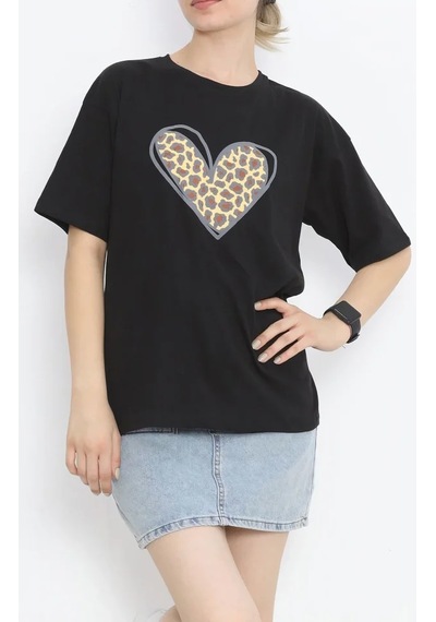 Dogutrend 14 Şubat Sevgililer Günü Leopar Kalp Baskılı Oversize Bisiklet Yaka T-shirt - Siyah Dogutrend 14 Şubat Sevgililer Günü Leopar Kalp Baskılı Oversize Bisiklet Yaka T-shirt - Siyah