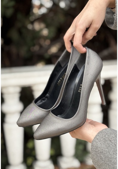 Sekans Hillar Platin Saten Stiletto Ayakkabı