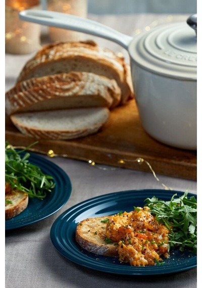 Le Creuset Renkli Dayanıklı Tasarım Seramik Kahvaltı Tabağı 22 Cm Koyu Turkuaz