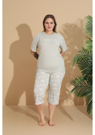 Eyfuze Kadın Curve Büyük Beden Milan Kumaş Kapri Kısa Kollu Pijama Takımı Açık Yeşil