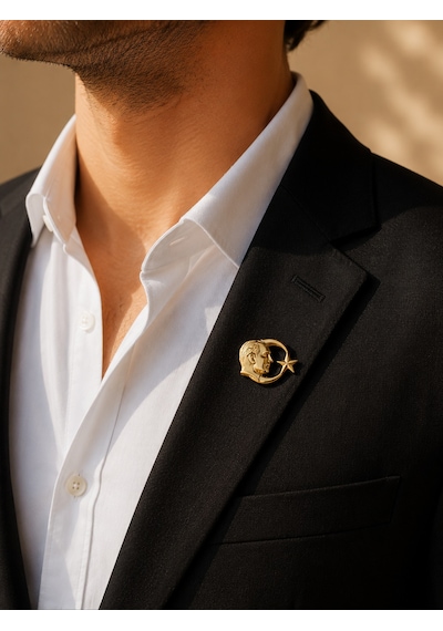 Atatürk Ay Yıldız Gold Renk Rozet Unisex Yaka Aksesuarı Gri