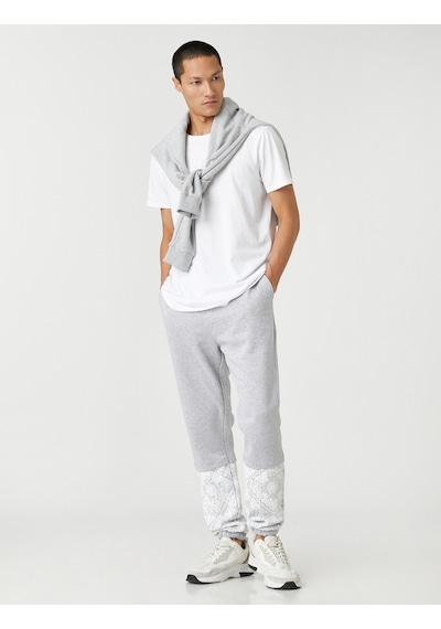 Koton Basic Jogger Eşofman Altı Beli Bağcıklı Çiçek Baskılı Gri 3sam40038mk 3SAM40038MK031 Gri Koton Basic Jogger Eşofman Altı Beli Bağcıklı Çiçek Baskılı Gri 3sam40038mk 3SAM40038MK031 Gri