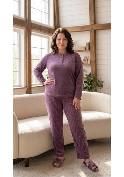 Eyfuze Kadın Kışlık Büyük Beden Nakışlı Desenli Yakası Düğmeli Uzun Kollu Pijama Takımı Mürdüm Eyfuze Kadın Kışlık Büyük Beden Nakışlı Desenli Yakası Düğmeli Uzun Kollu Pijama Takımı Mürdüm