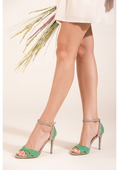 Fox Shoes Yeşil/Ten Kadın Topuklu Ayakkabı B922113802