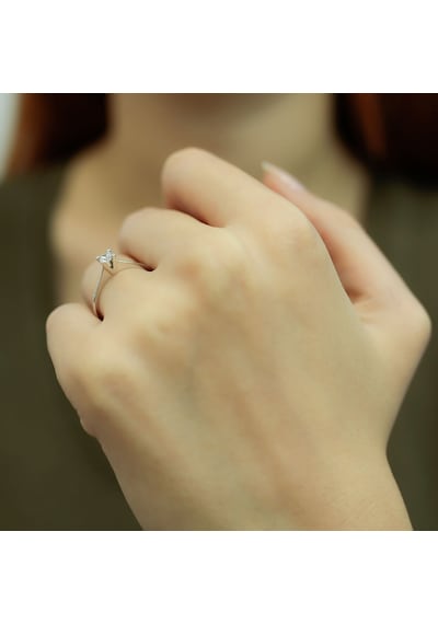 Lova F Renk 0,21 Karat Pırlanta Tektaş Yüzük - HRD Sertifikalı - 1030001