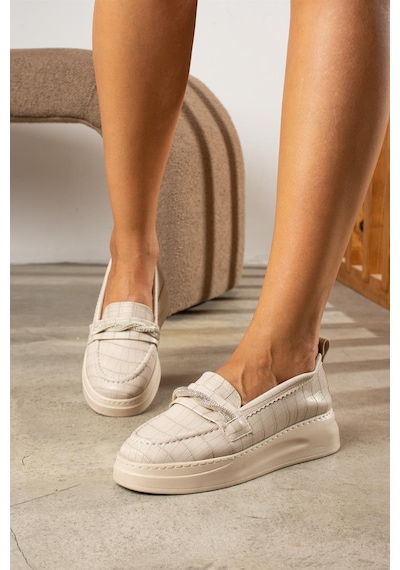 Shoetek Ariana Kadın Makosen Ayakkabı Zincir Taşlı Bej Kroko Deri Bej