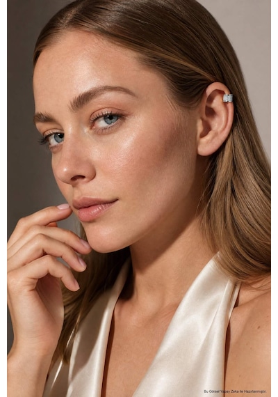 Stella 18 Ayar Beyaz Altın Kaplama Gümüş Tragus-helix Piercing