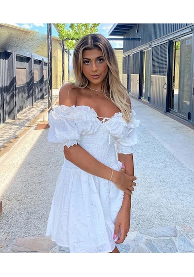 Fashion Cocktail Puff Kollu Tüylü Belden Lastikli Göğüs Bağlamalı Yazlık Doğal Bohem Şirin Yazlık Elbise Beyaz Fashion Cocktail Puff Kollu Tüylü Belden Lastikli Göğüs Bağlamalı Yazlık Doğal Bohem Şirin Yazlık Elbise Beyaz