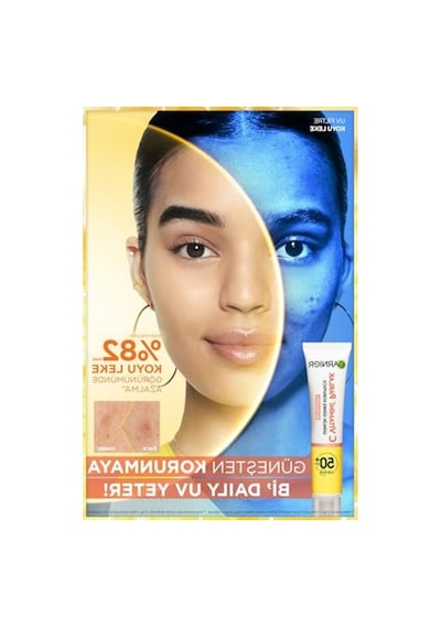 Işıltılı Yüz Kremi, Spf50 Koruma Ve C Vitamini İçerikli 40 Ml
