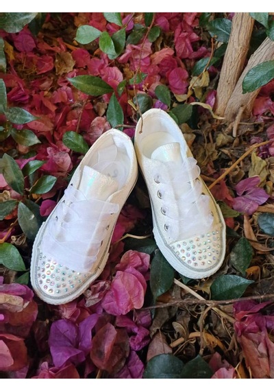 Scarpe Magiche Beyaz Kız Çocuğu Ayakkabısı Işıklı 31-35 Numara Arası Işıksızdır Beyaz
