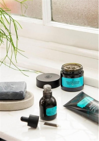 The Body Shop Himalayan Charcoal Gece Peelingi 30ml