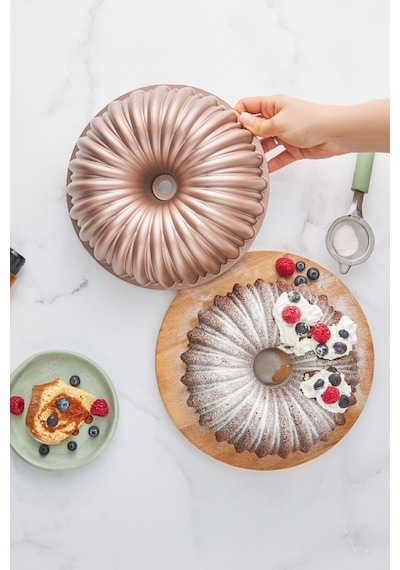 Karaca  Cake Pro Dilimli Rosegold Döküm Kek Kalıbı