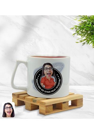 Kişiye Özel Kadın Kolay Yetişmiyor Karikatürlü Middle Beyaz Kupa N11.24823