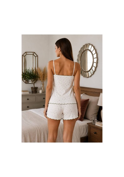 Pijamask Kadın Beyaz Çiçek Desenli Askılı Şortlu Pijama Takımı Yeşil Biyeli Yazlık Rahat Ev Giyim Uyku Takımı Beyaz