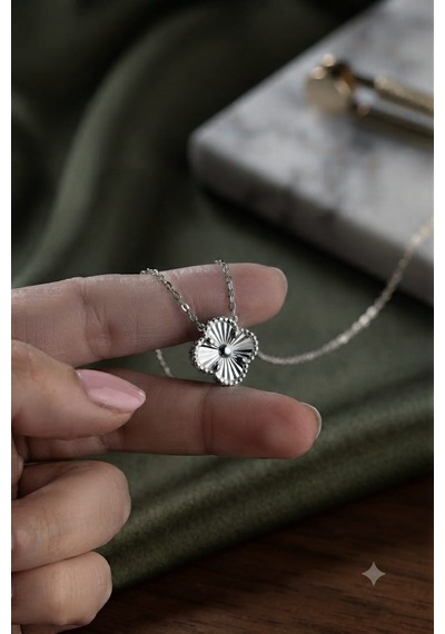 925 Ayar Gümüş Tasarım Yonca Kolye.rose.gold.rodaj Renk Seçeneği
