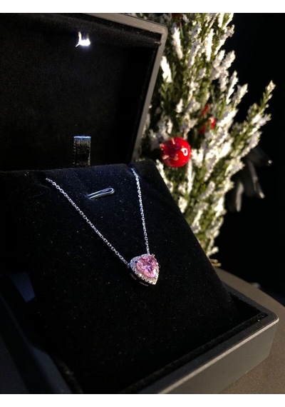 Svarovski Taşlı Pembe Kalp Model Gümüş Işıklı Kutuda Sevgiliye Eşe Arkadaşa Hediye Kolye