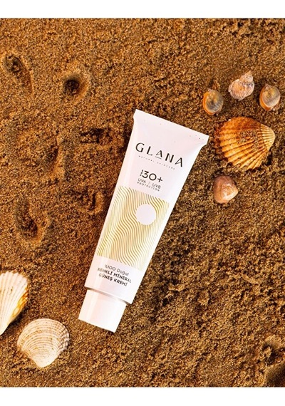 Glana Cosmetics Doğal Renkli Mineral Güneş Kremi SPF30+ 50 ML