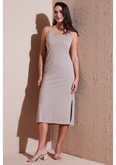 Lela Regular Fit Ip Askılı Yırtmaç Detaylı Midi Bayan Elbise 5866128 Küf