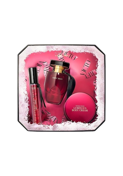 Victoria's Secret Very Sexy Edp 50 Ml + Edp 7 Ml + Luminous Body Cream 85 G Kadın Parfüm Seti Çiçek - Odunsu Victoria's Secret Very Sexy Edp 50 Ml + Edp 7 Ml + Luminous Body Cream 85 G Kadın Parfüm Seti Çiçek - Odunsu