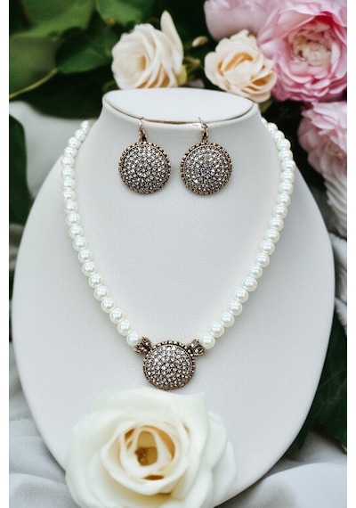 Kristal Taşlı İnci Kolye Ve Küpe Seti 6420725