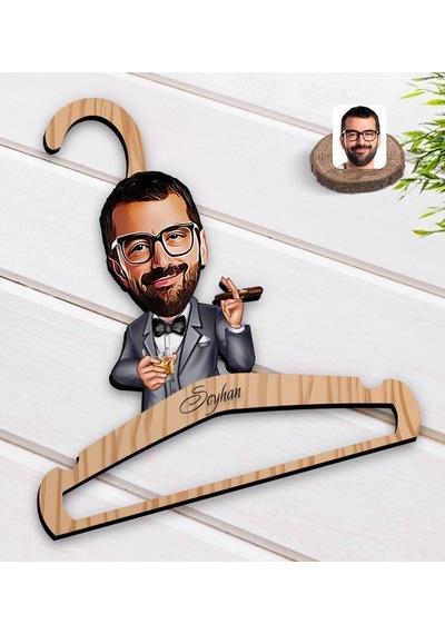 Kişiye Özel Erkek Patron Karikatürlü Standart Boy Ahşap Elbise As (551144151)