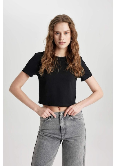 DeFacto Slim Fit Dar Kesim Bisiklet Yaka Kısa Kollu Tişört C4332AX24SPBK81