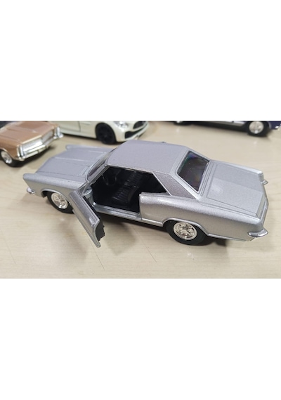 Oyuncak Metal Model Araba 1/36 Çek Bırak 1965 Buick Riviera Silver Gümüş
