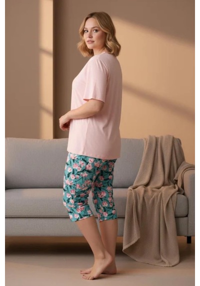 Gd Goldoremi Premium Kadın Büyük Beden Kısa Kollu Bisiklet Yaka Rahat Kalıp Kapri Pijama Takım PEMBE Gd Goldoremi Premium Kadın Büyük Beden Kısa Kollu Bisiklet Yaka Rahat Kalıp Kapri Pijama Takım PEMBE