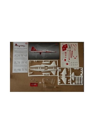 Demonte Plastik Uçak Maket Kiti - Northrop F-5 A 2000 Modeli