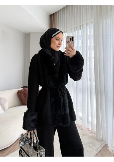 Elora Atelier Siyah Kürk Detaylı Triko Takım