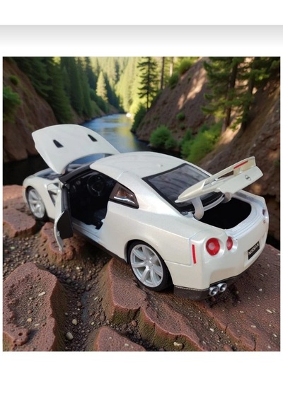 Burago 1:18 2009 Nissan Gt-r R35 Özel Renk Sedefli Beyaz Model Araba