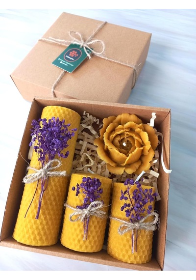 Petekoğlu Balmumu Mum Dekoratif Hediye Kutusu 4 Lü Set Doğal Petek Beeswax Candle Açmış Gül Mor Süslenmiş Açm Çok Renkli